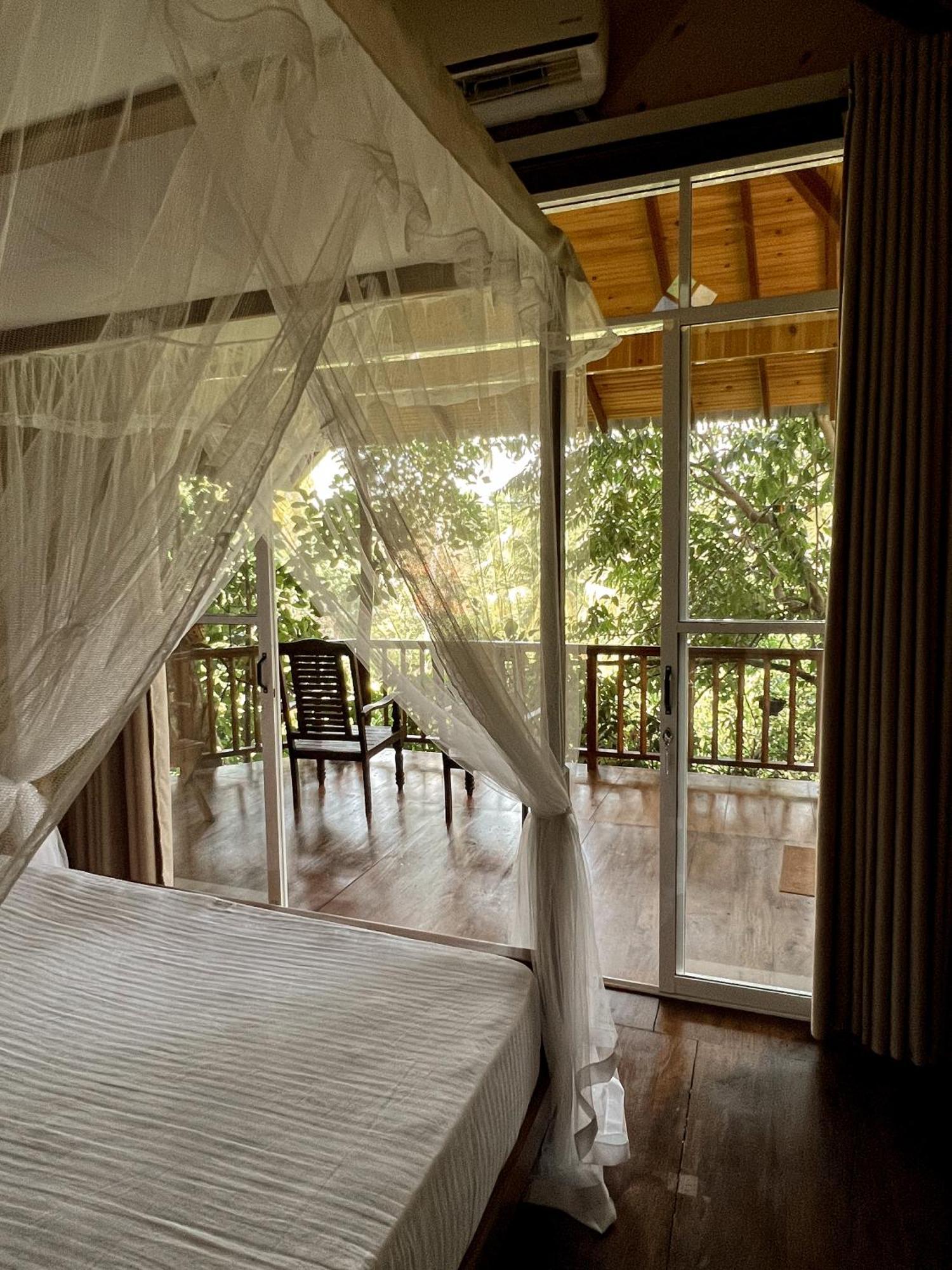Cinnamon View Lodge Mirissa Ruang foto